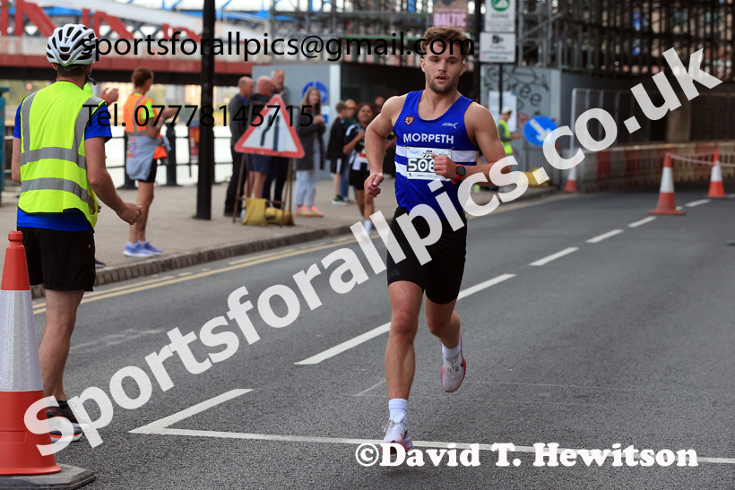 The Newcastle Quayside 10k Road Race, 2025 Newcastle Quayside 5k and 10k Road Race  Photo: David T. Hewitson/Sports for All Pics